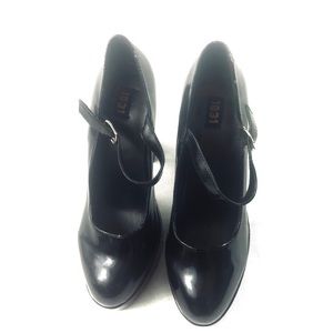 1031 women’s black high heels 9